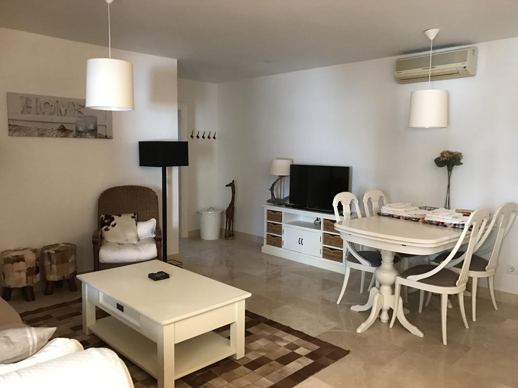Casa Holandaluzas Near Beach, With Salt Water Pool And Private Parking Lägenhet Marbella