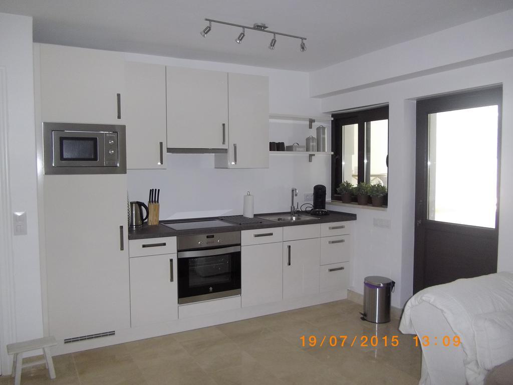 Casa Holandaluzas Near Beach, With Salt Water Pool And Private Parking Apartment Marbella